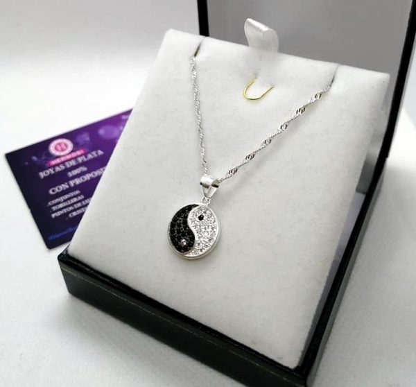 Colgante Yin Yang con Circones - Plata Ley 925