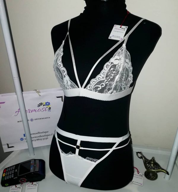 Conjunto Lenceria Sexy Blanco con encajes Trasparentes